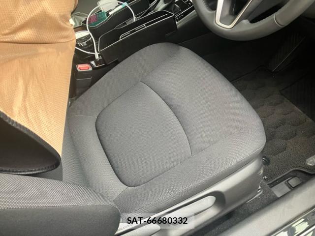 Toyota COROLLA TOURING 2022-02 8812990-18