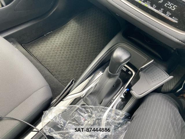 Toyota COROLLA TOURING 2019-12 8813874-18