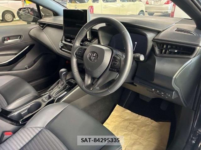 Toyota COROLLA TOURING 2024-11 8815645-3