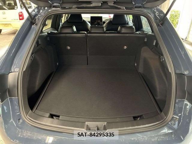 Toyota COROLLA TOURING 2024-11 8815645-5