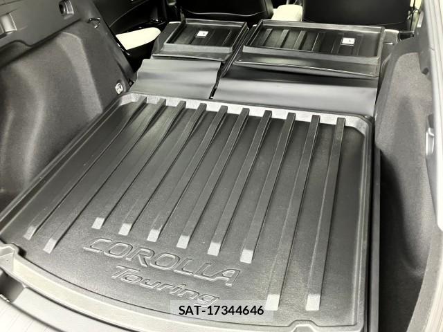 Toyota COROLLA TOURING 2019-09 8815816-10