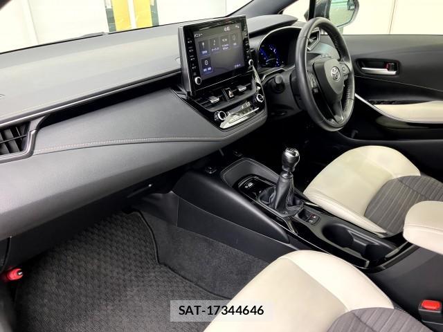 Toyota COROLLA TOURING 2019-09 8815816-16