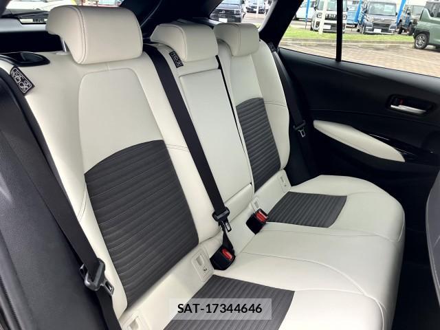Toyota COROLLA TOURING 2019-09 8815816-6