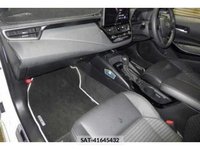 Toyota COROLLA TOURING 2023-01 8816186-2