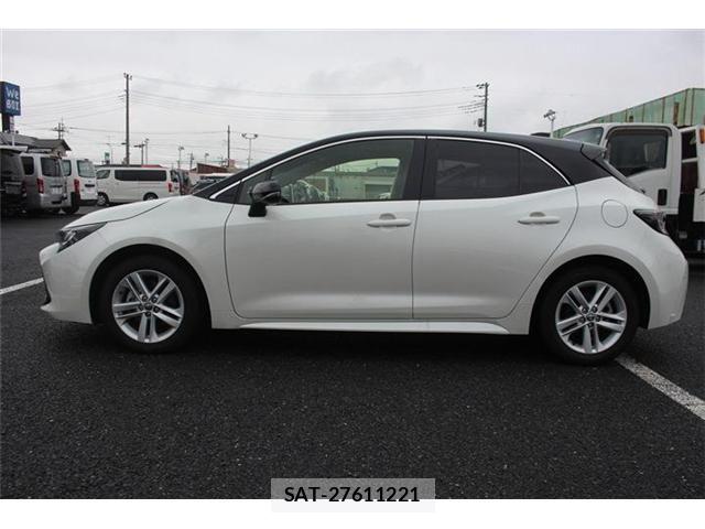 Toyota COROLLA SPORT 2020-03 8815670-12