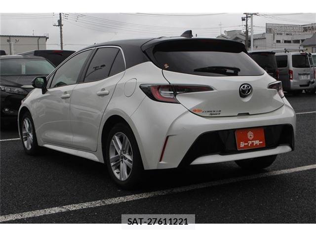 Toyota COROLLA SPORT 2020-03 8815670-13