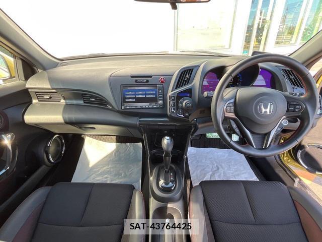 Honda CR-Z 2012-10 8813235-1