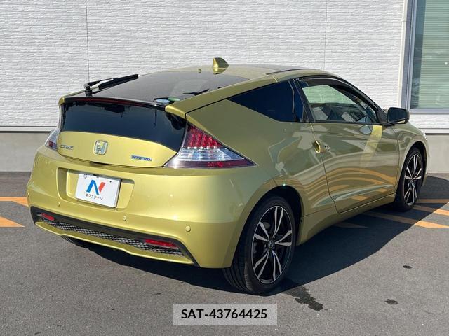 Honda CR-Z 2012-10 8813235-16