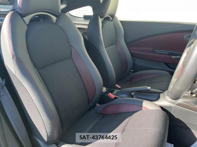 Honda CR-Z 2012-10 8813235-8