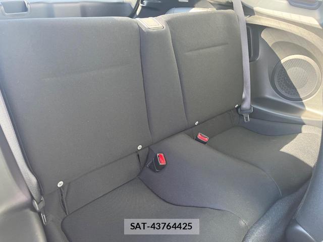 Honda CR-Z 2012-10 8813235-9
