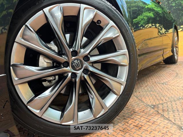 Toyota Crown Crossover 2023-03 8812642-12