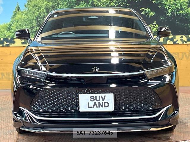 Toyota Crown Crossover 2023-03 8812642-13