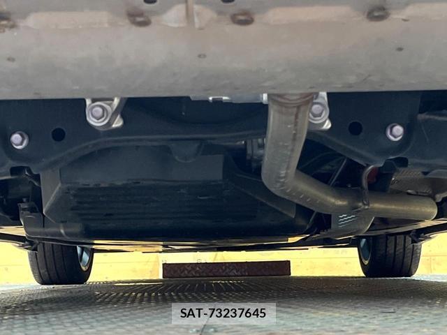 Toyota Crown Crossover 2023-03 8812642-18