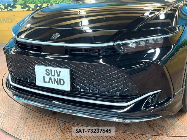 Toyota Crown Crossover 2023-03 8812642-2