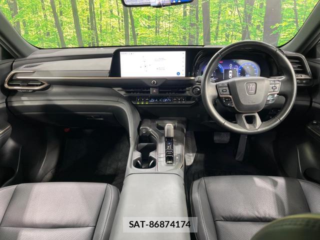 Toyota Crown Crossover 2023-04 8814997-1