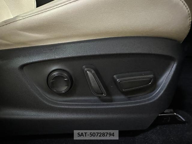 Toyota Crown Crossover 2024-02 8817157-14