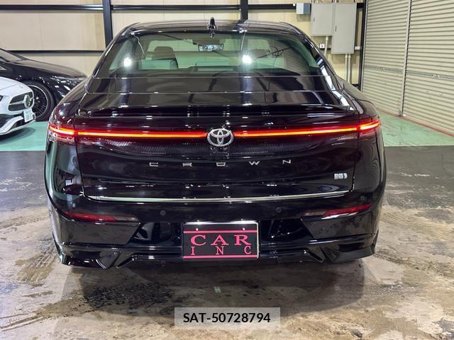 Toyota Crown Crossover 2024-02 8817157-19