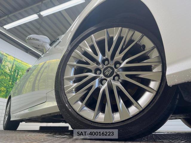 Toyota CROWN HYBRID 2020-01 8812036-12