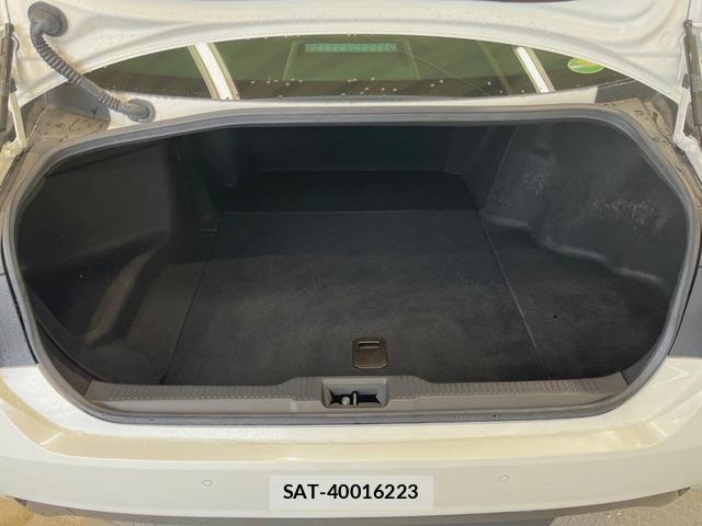 Toyota CROWN HYBRID 2020-01 8812036-9