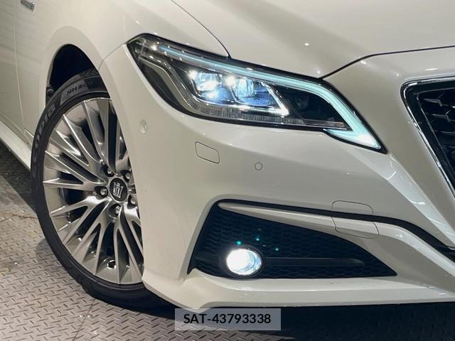 Toyota CROWN HYBRID 2018-11 8812039-15