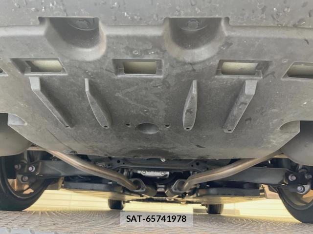 Toyota CROWN HYBRID 2021-03 8812040-19
