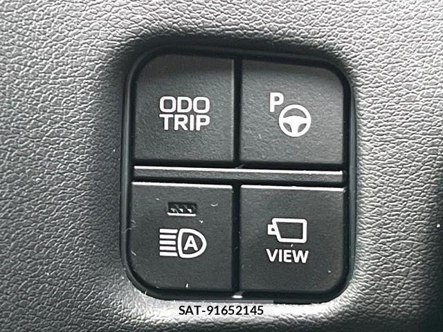 Toyota CROWN HYBRID 2019-03 8812220-8