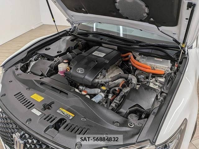 Toyota CROWN HYBRID 2014-12 8812283-13