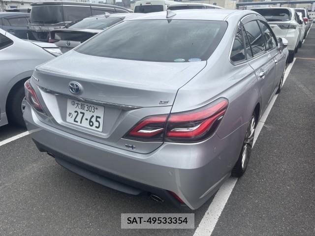 Toyota CROWN HYBRID 2018-11 8812710-4