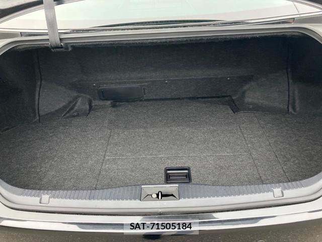 Toyota CROWN HYBRID 2013-11 8812933-9