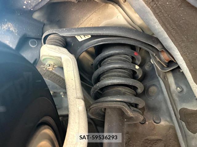 Toyota CROWN HYBRID 2013-07 8813210-19
