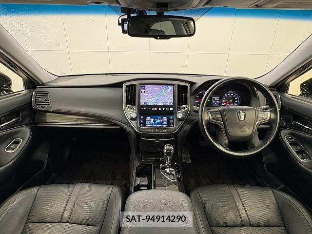 Toyota CROWN HYBRID 2014-03 8814518-1
