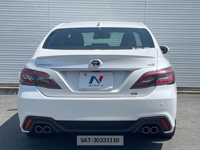 Toyota CROWN HYBRID 2020-12 8814605-14