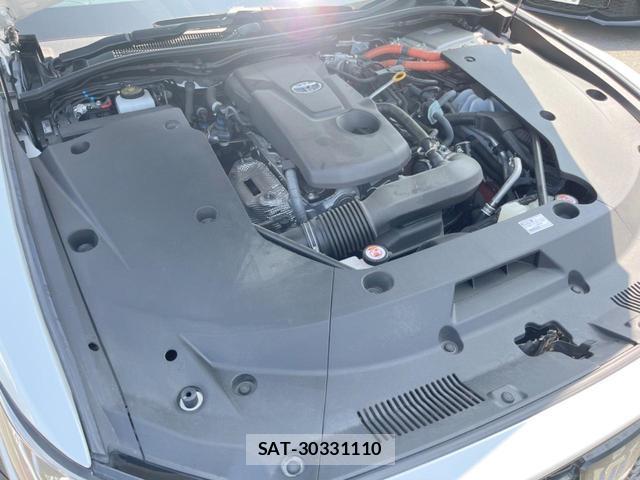 Toyota CROWN HYBRID 2020-12 8814605-17