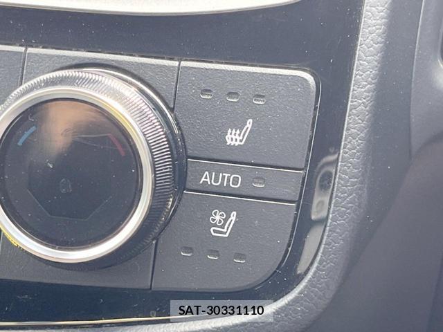 Toyota CROWN HYBRID 2020-12 8814605-4