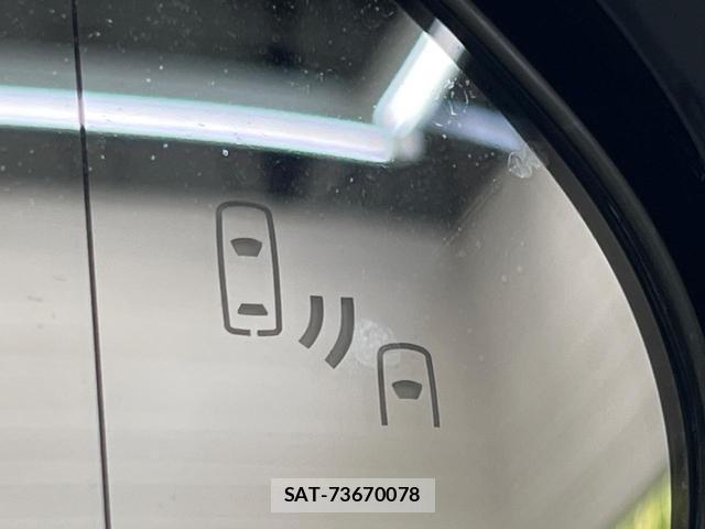 Toyota CROWN HYBRID 2019-08 8815097-4