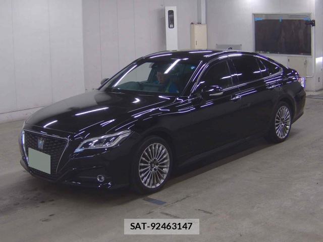 Toyota CROWN HYBRID 2022-06 8815986-3