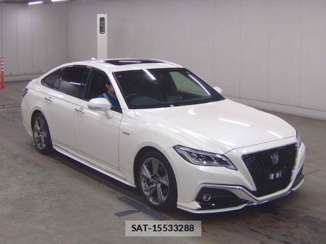 Toyota CROWN HYBRID 2019-07 8815991-0