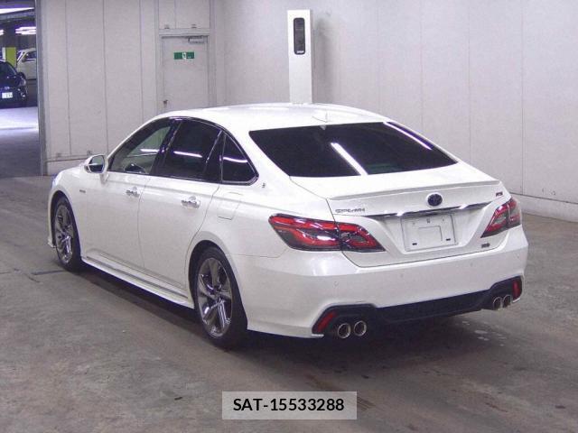 Toyota CROWN HYBRID 2019-07 8815991-1