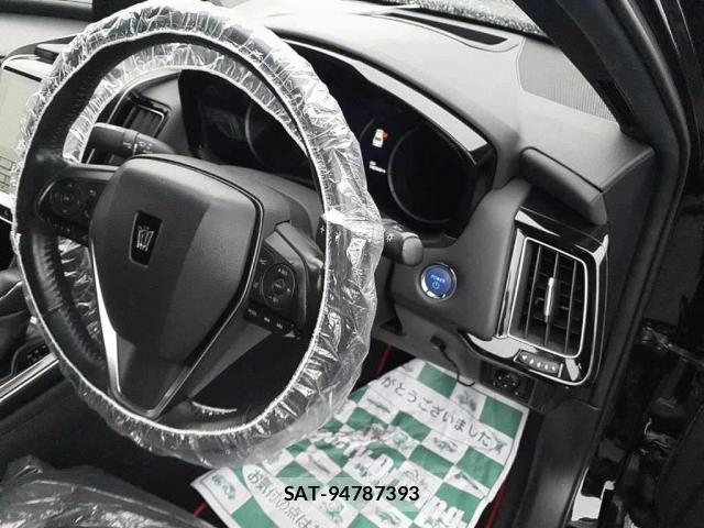 Toyota CROWN HYBRID 2020-10 8816302-4