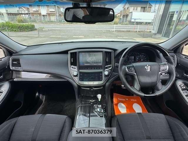 Toyota CROWN HYBRID 2013-12 8817202-1