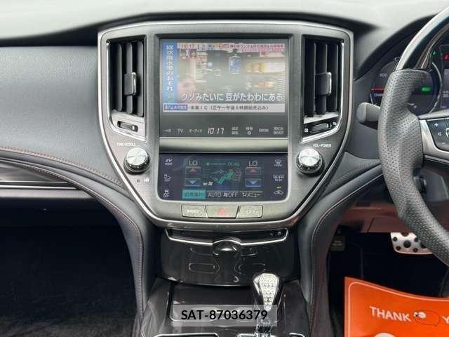 Toyota CROWN HYBRID 2013-12 8817202-16