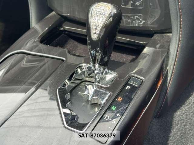 Toyota CROWN HYBRID 2013-12 8817202-17