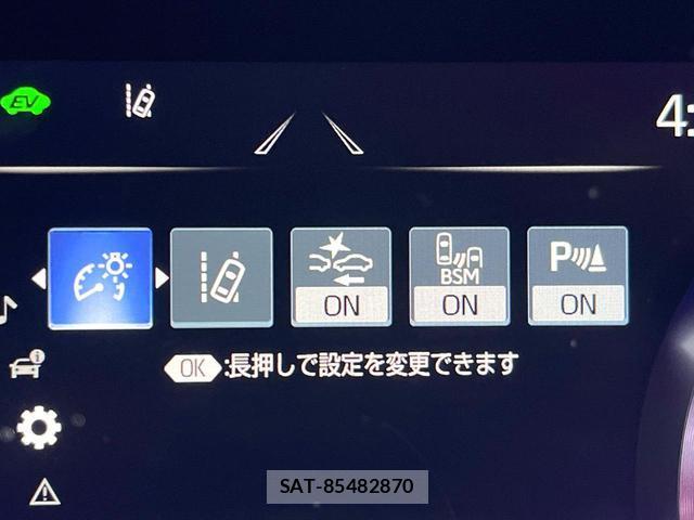 Toyota CROWN HYBRID 2019-02 8817213-4
