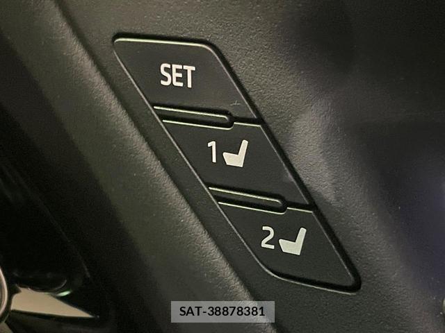 Toyota CROWN HYBRID 2019-07 8817216-4