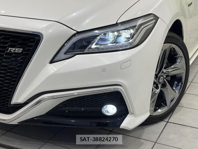Toyota CROWN HYBRID 2018-09 8817489-13