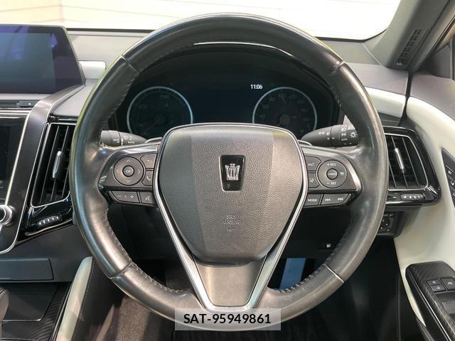 Toyota CROWN HYBRID 2018-08 8817557-10