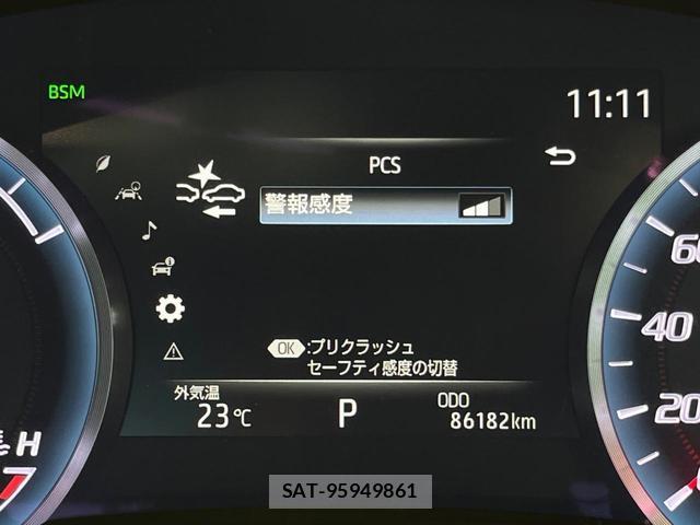 Toyota CROWN HYBRID 2018-08 8817557-5