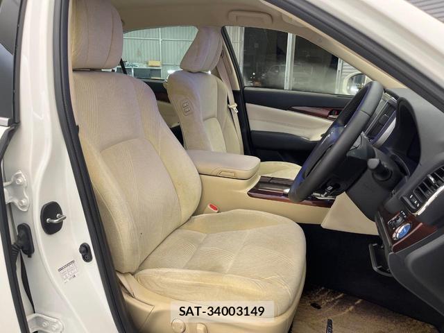 Toyota CROWN HYBRID 2015-12 8817842-12