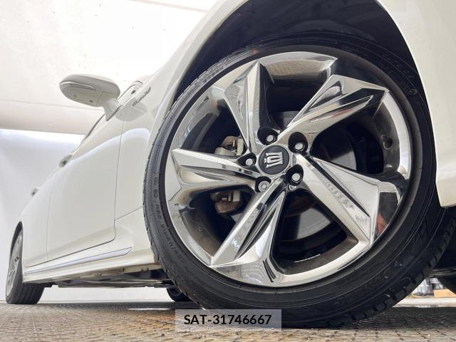 Toyota CROWN HYBRID 2018-09 8817844-13