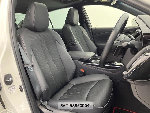 Toyota CROWN HYBRID 2020-05 8817848-11